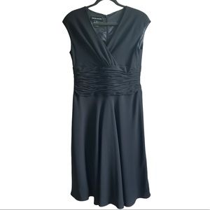 VTG Y2K Fit and Flare Rouched Waist Black Dress V Neck size 10